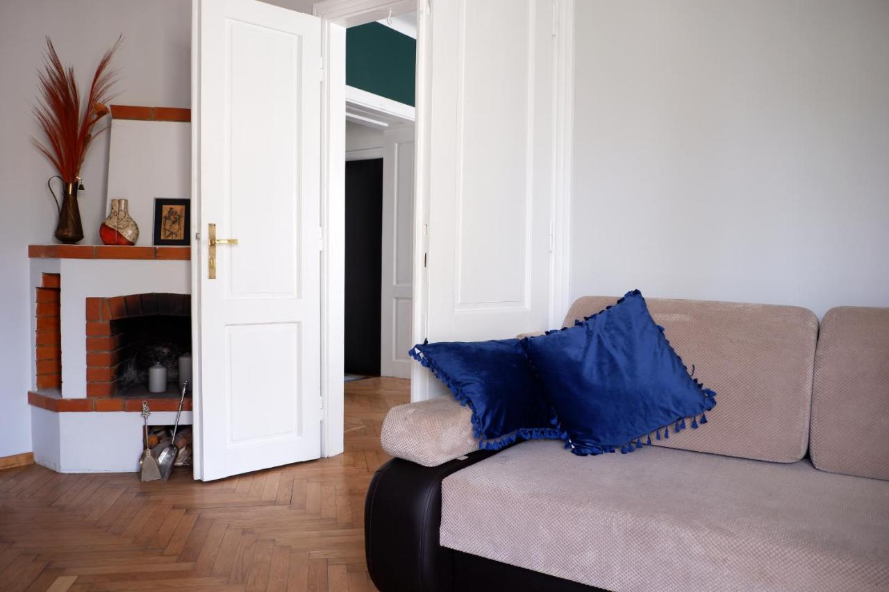 Cichy Apartament W Centrum Nowy Sacz Bagian luar foto